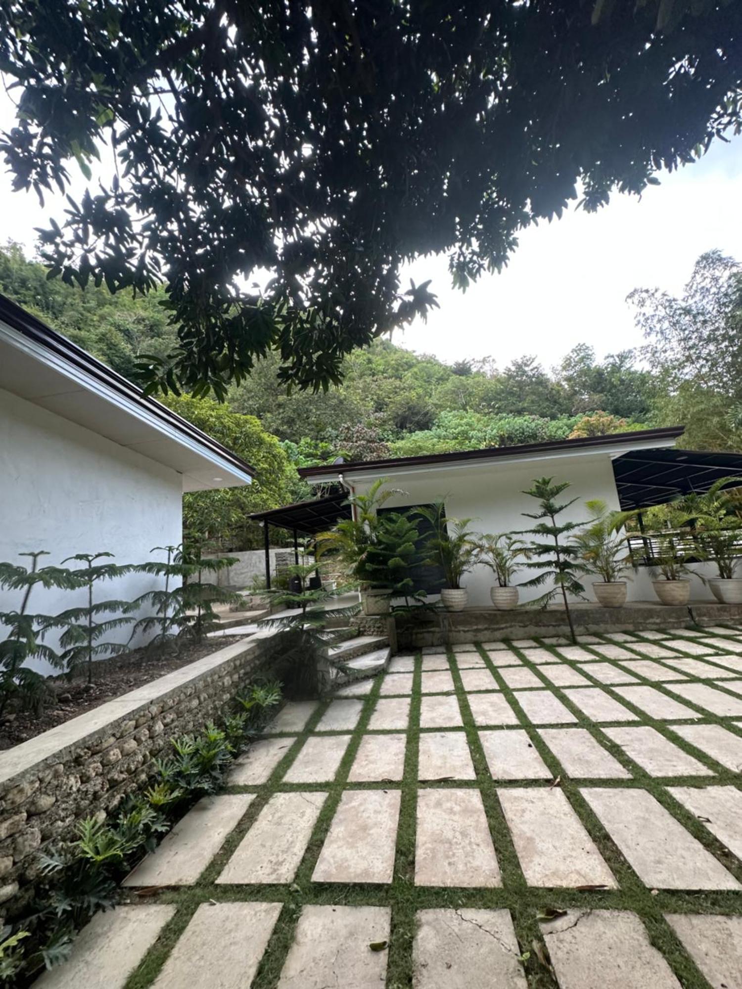 Villa Del Sol 1 Barkada Rooms Carcar Exterior foto